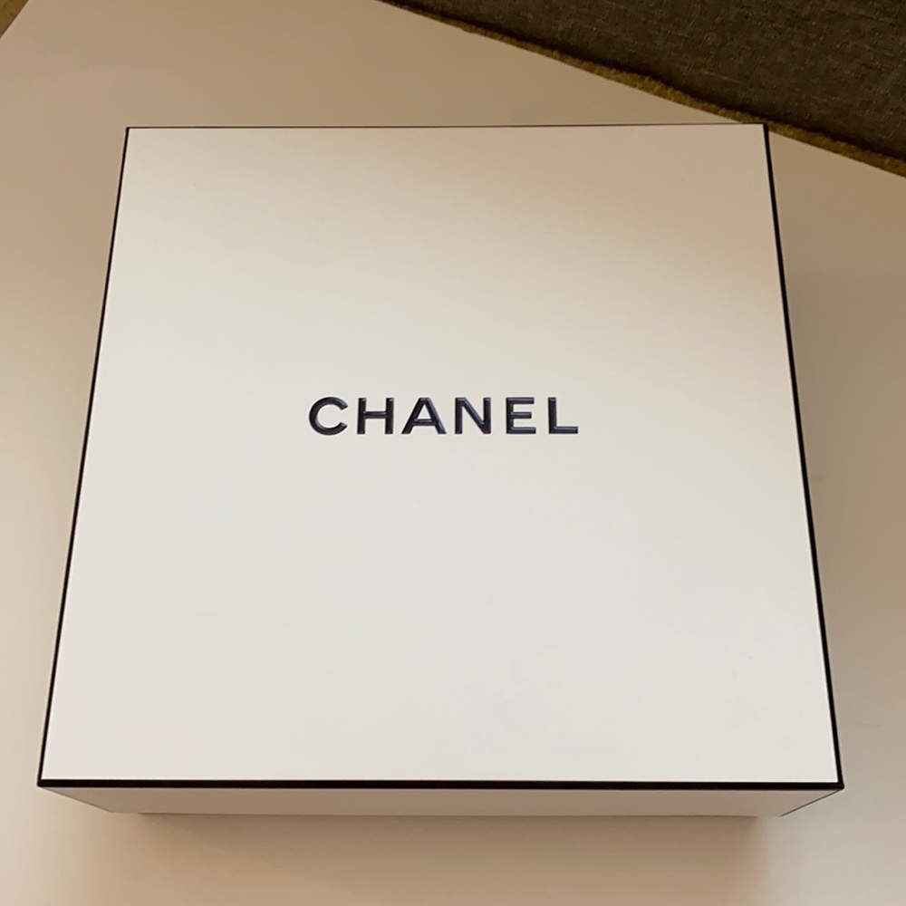 Chanel Box